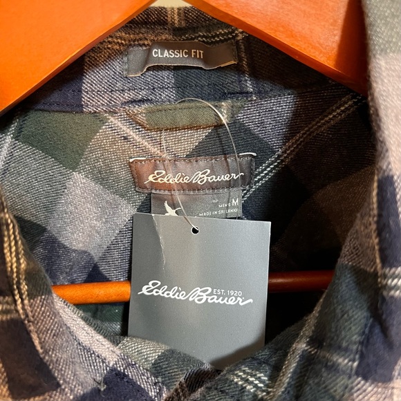 NWT - Eddie Bauer - Men’s Medium Flannel - Picture 3 of 4